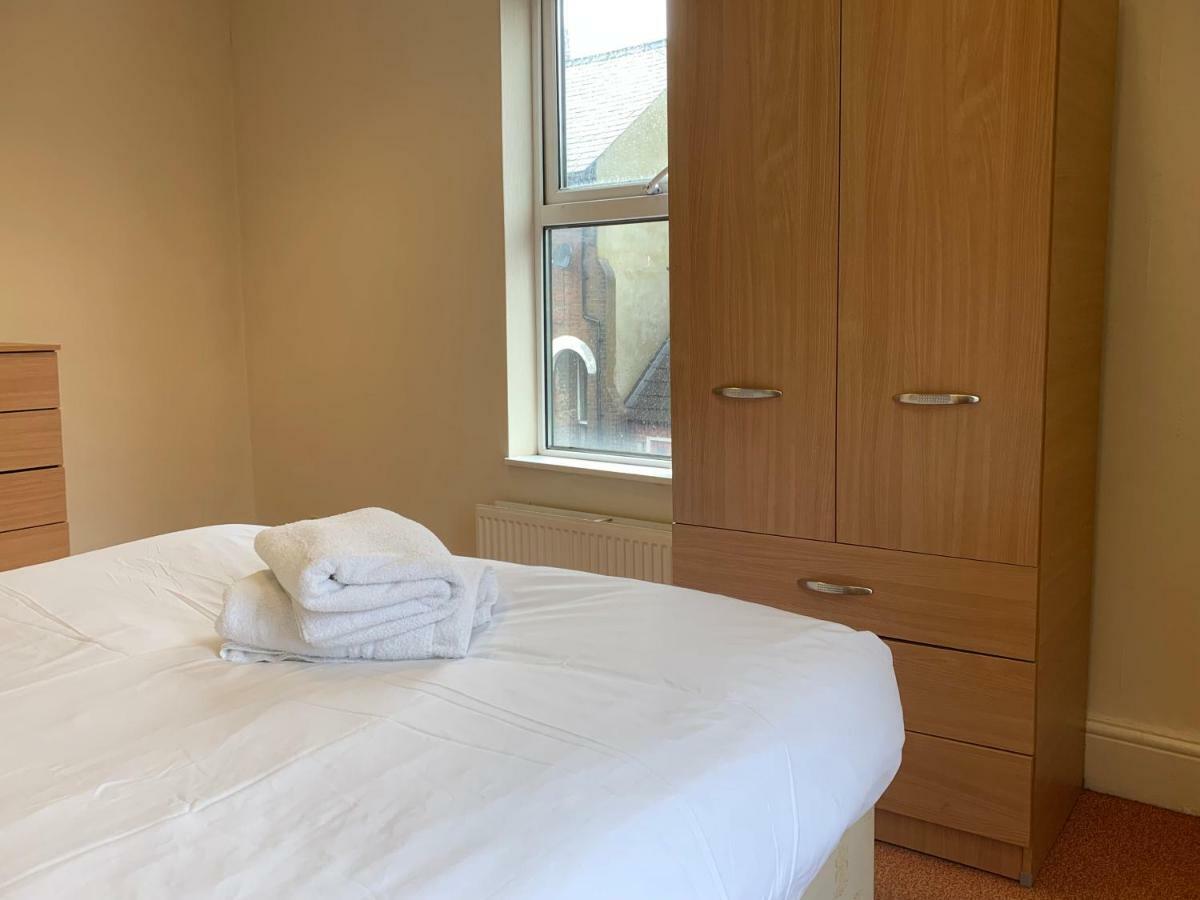 Apartament Adelaide House Luton  Zewnętrze zdjęcie
